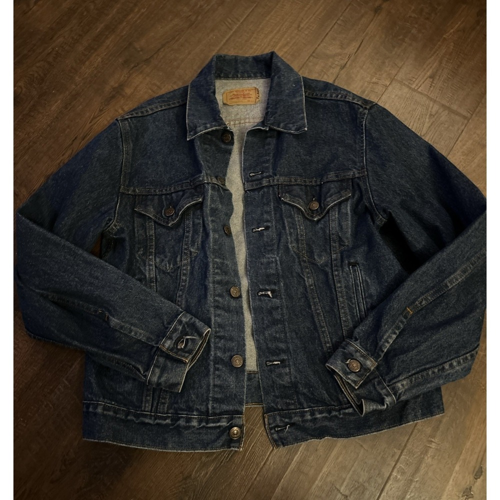 VTG 1990s Levi's Trucker Blue Denim Jacket 70506-0216 USA 42R Fits‎ Like Small